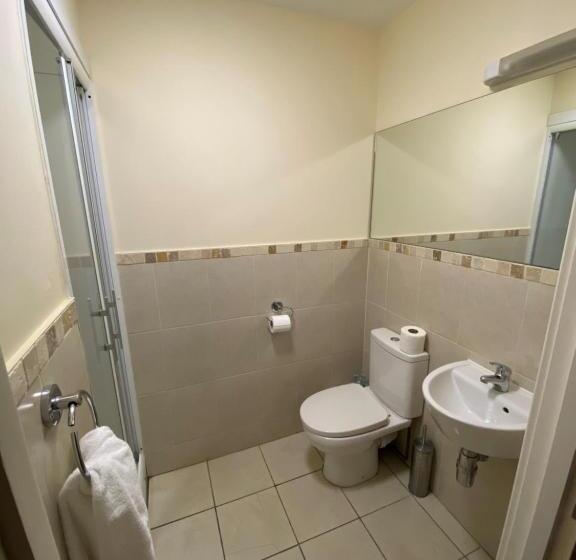 スタンダードルーム, Wendover Arms