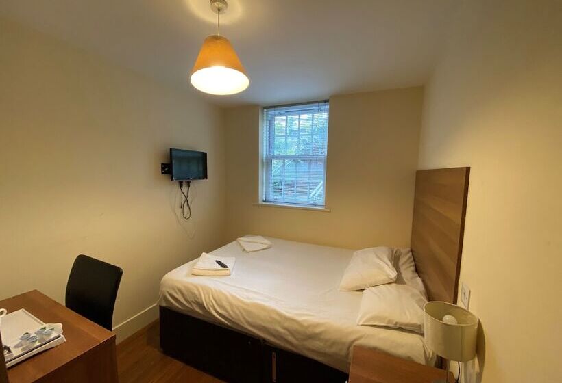 スタンダードルーム, Wendover Arms