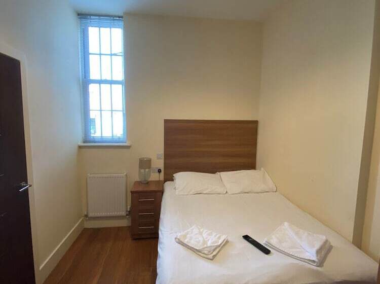 スタンダードルーム, Wendover Arms