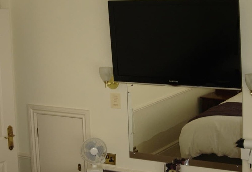 Номер Стандарт, Midgley Lodge & Golf Course