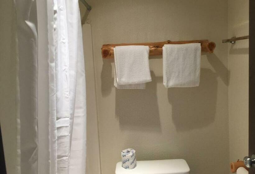 스위트, Northwoods Motel