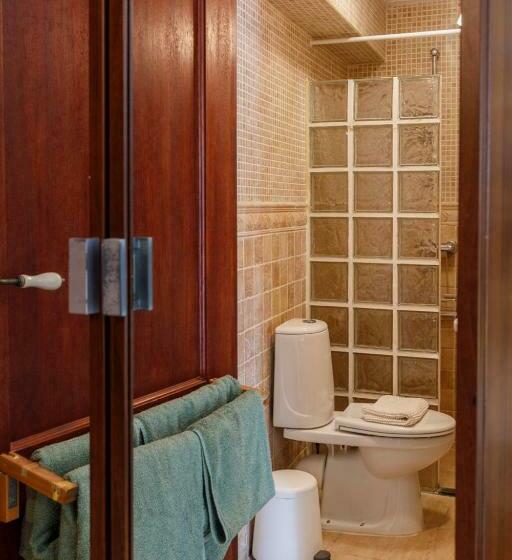 غرفة قياسية, Dios Esta Bien