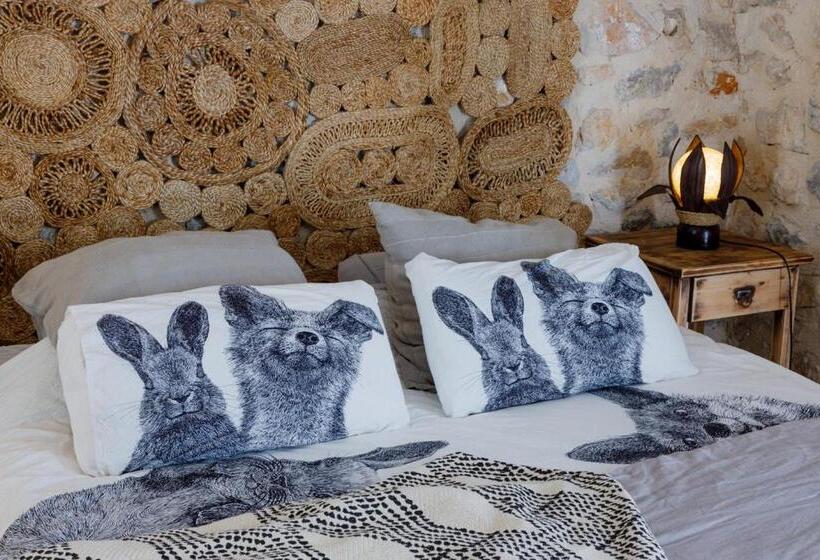 غرفة قياسية ثلاثية مزودة بشرفة, Dios Esta Bien