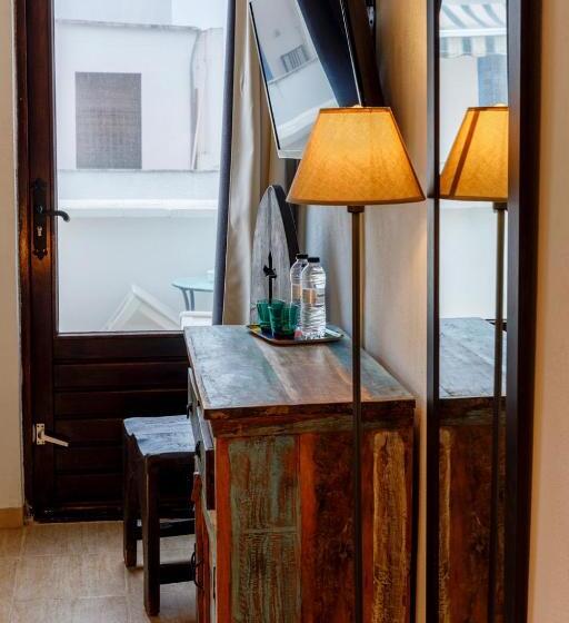 Quarto Estandar com Terraço, Dios Esta Bien