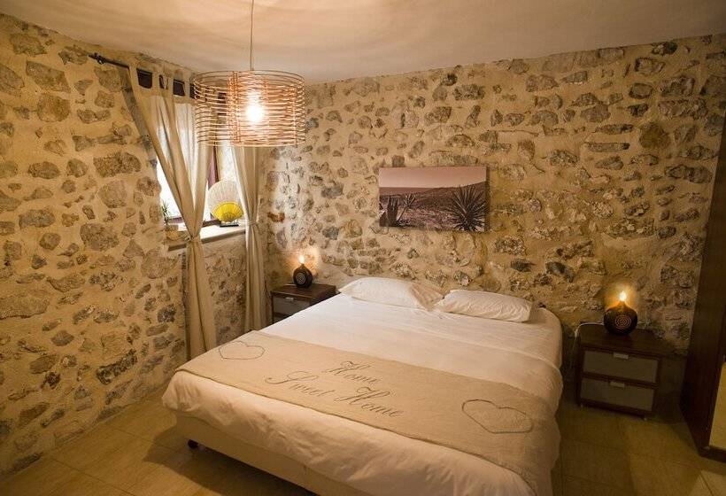 غرفة قياسية, Dios Esta Bien