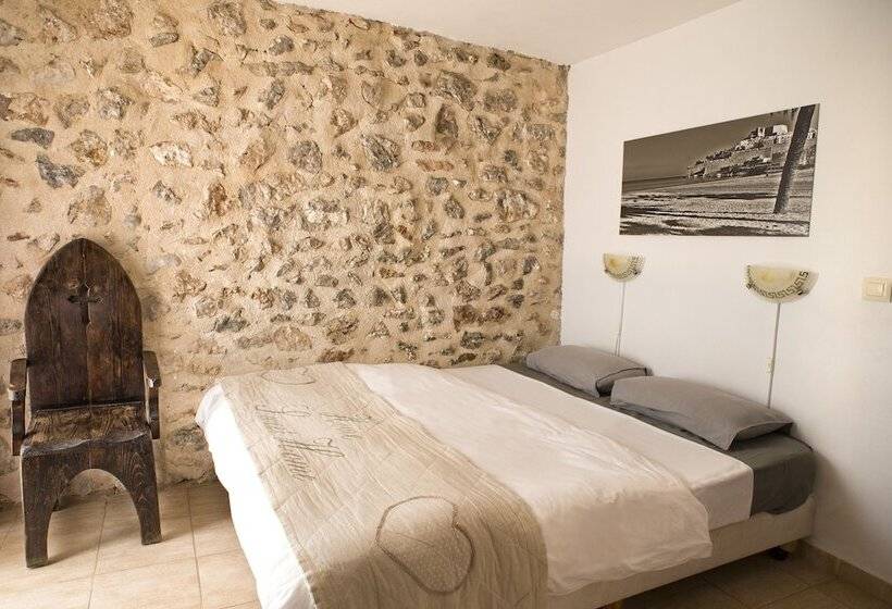 غرفة قياسية, Dios Esta Bien