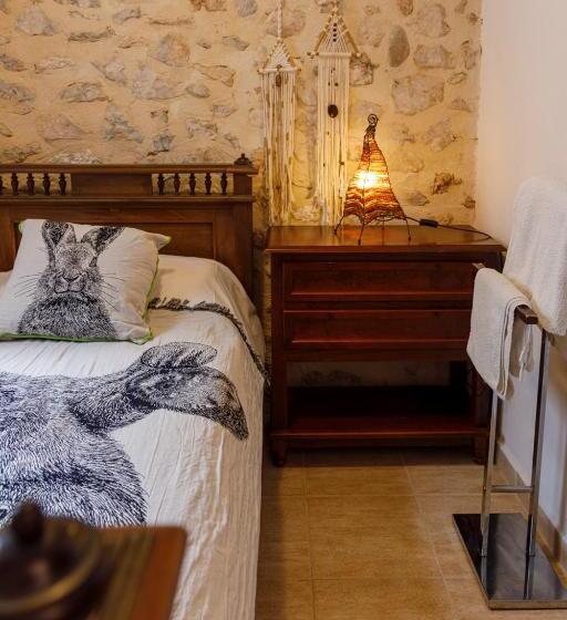 غرفة قياسية ثلاثية مزودة بشرفة, Dios Esta Bien