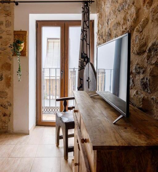 غرفة قياسية ثلاثية مزودة بشرفة, Dios Esta Bien