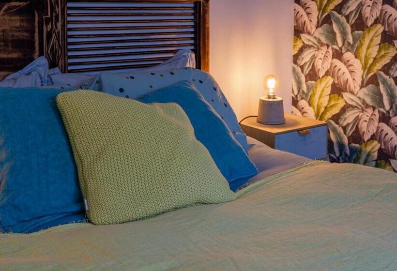 Quarto Estandar com Terraço, Dios Esta Bien