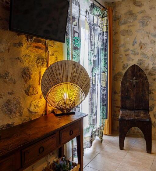 غرفة قياسية, Dios Esta Bien