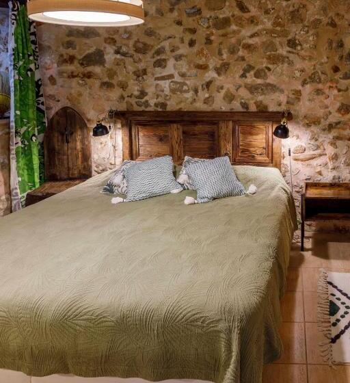 غرفة قياسية, Dios Esta Bien