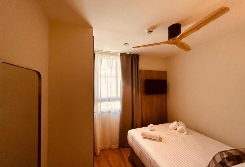 غرفة قياسية فردية, Nommadas Jero  Only Adults