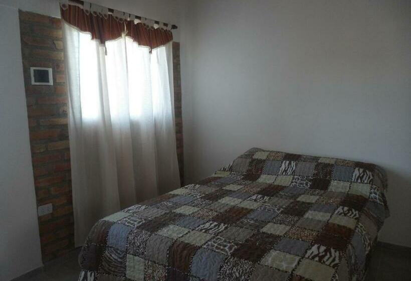 اتاق استاندارد سه نفره, El Viejo Molino