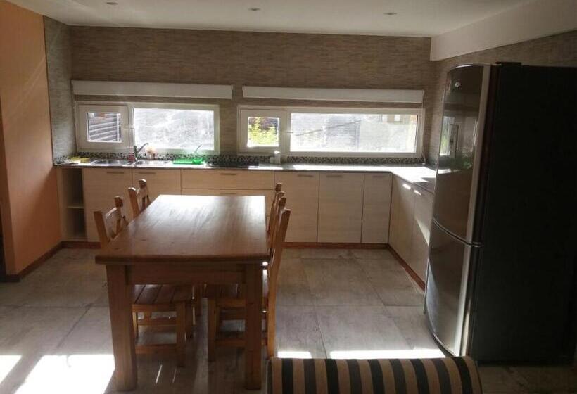 آپارتمان لوکس 1 خوابه, Calafate Hostel