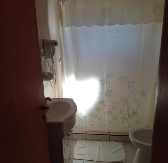 اتاق لوکس چهار تخته, Calafate Hostel