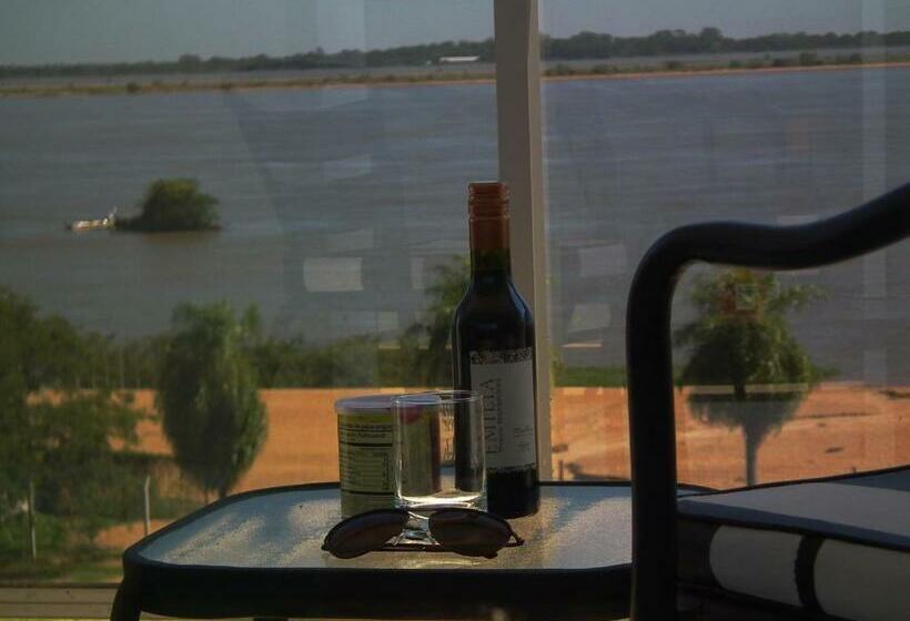 غرفة قياسية مطلّة علي النهر, Condado Hotel Casino Paso De La Patria