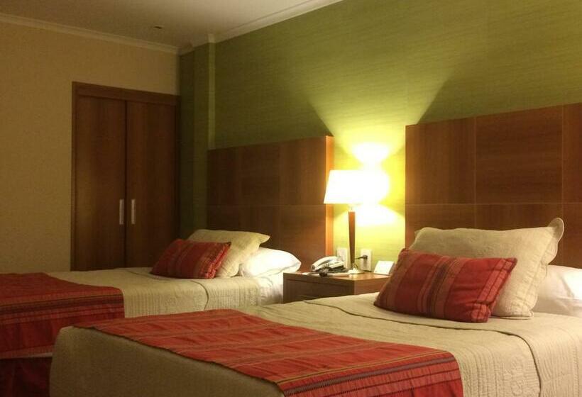 غرفة قياسية مطلة على المدينة, Condado Hotel Casino Paso De La Patria