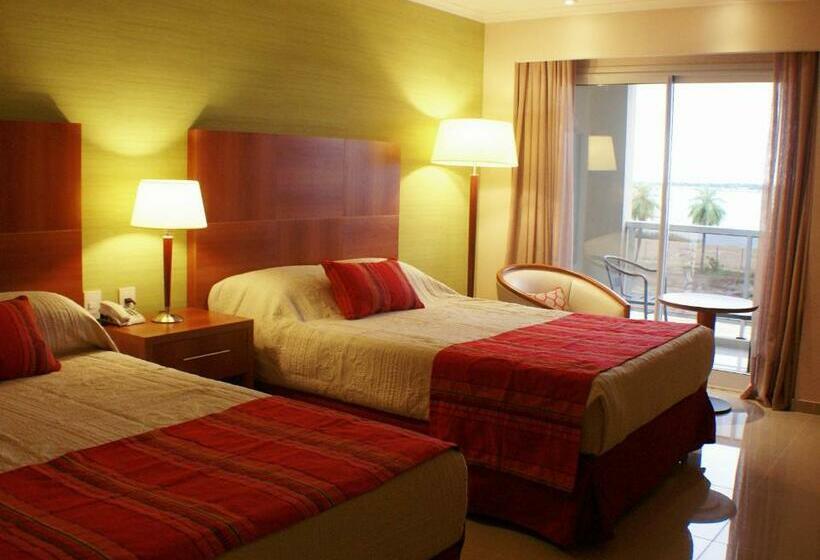 غرفة قياسية مطلّة علي النهر, Condado Hotel Casino Paso De La Patria