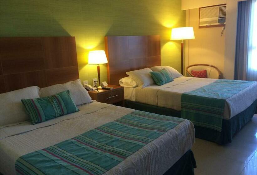 غرفة قياسية مطلّة علي النهر, Condado Hotel Casino Paso De La Patria