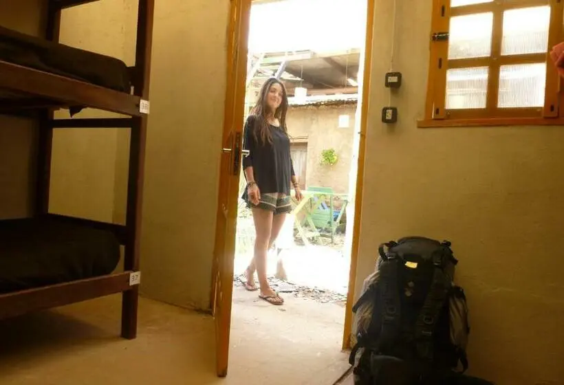 ルームシェアのワンベッド, Giramundo Hostel