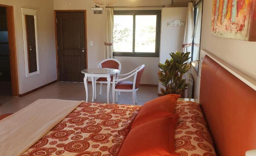 جناح, Aires Serranos   Suites