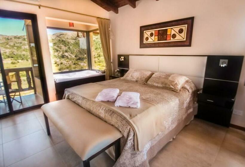 جناح, Aires Serranos   Suites