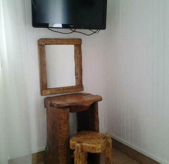 חדר סטנדרט לארבעה, Alihuen