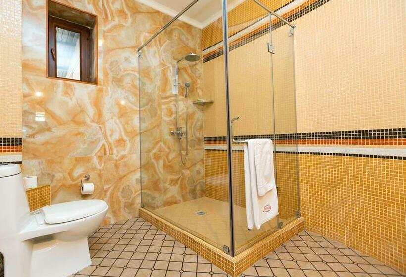 Superior Rum, Altair