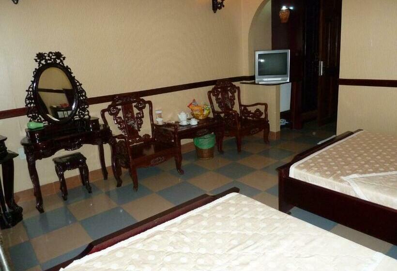 اتاق سوپریور سه تخته, Ca Ty