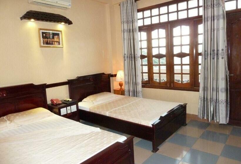 اتاق سوپریور سه تخته, Ca Ty