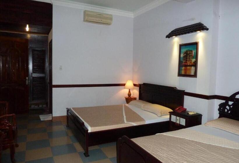 اتاق لوکس, Ca Ty