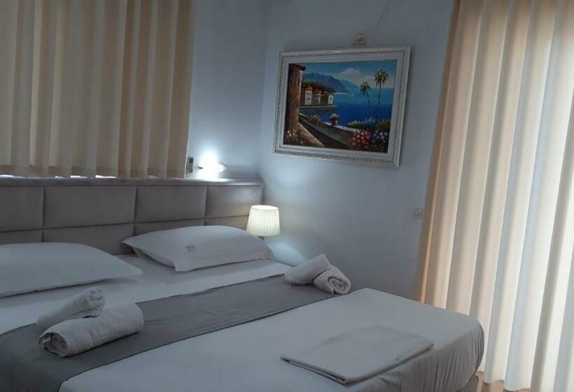 Standard Room with Balcony, Ceko