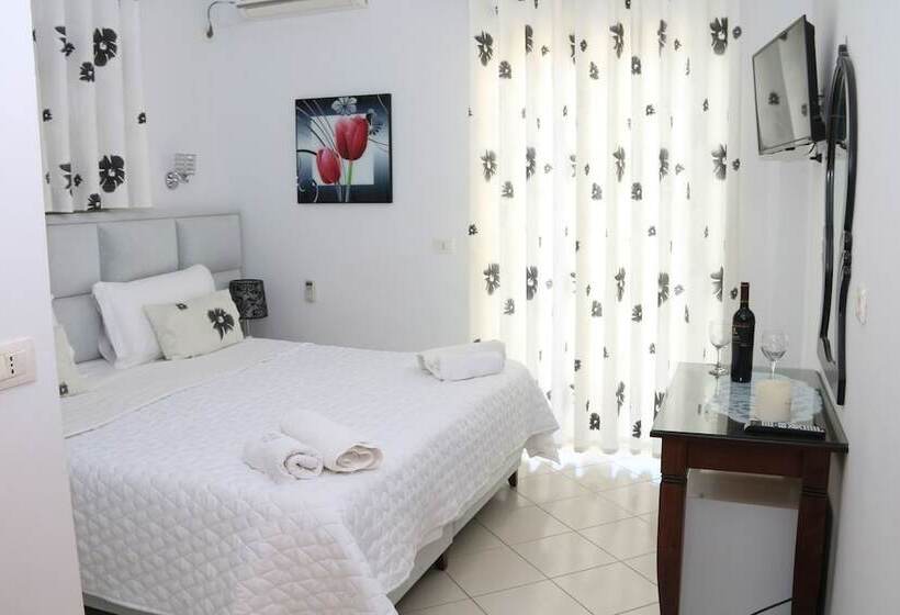 اتاق استاندارد با بالکن, Ceko