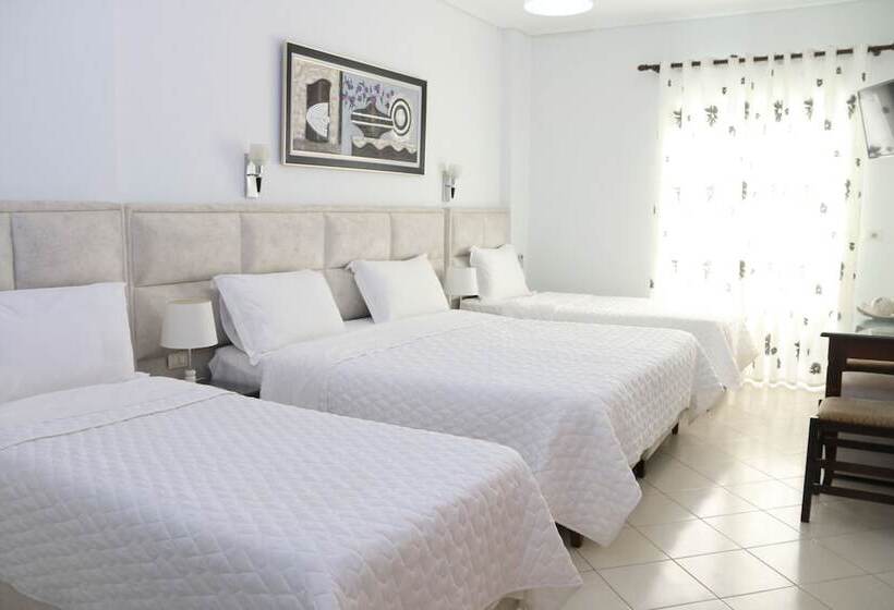 اتاق ساده سه‌ نفره, Ceko