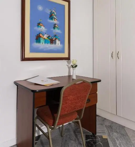 Habitación Triple Deluxe, Cordero