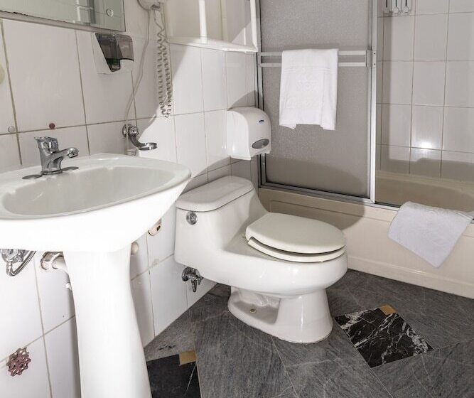 Трехместный Номер Deluxe, Cordero