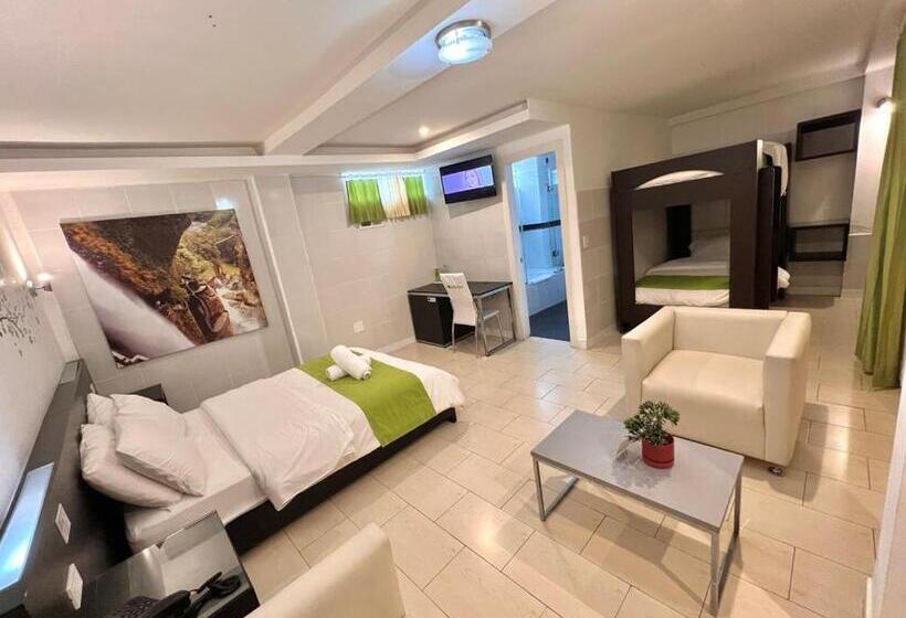 四人高级间, Destiny