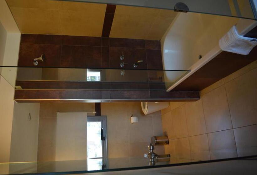 اتاق سوپریور, Estilo Mb  Villa Carlos Paz