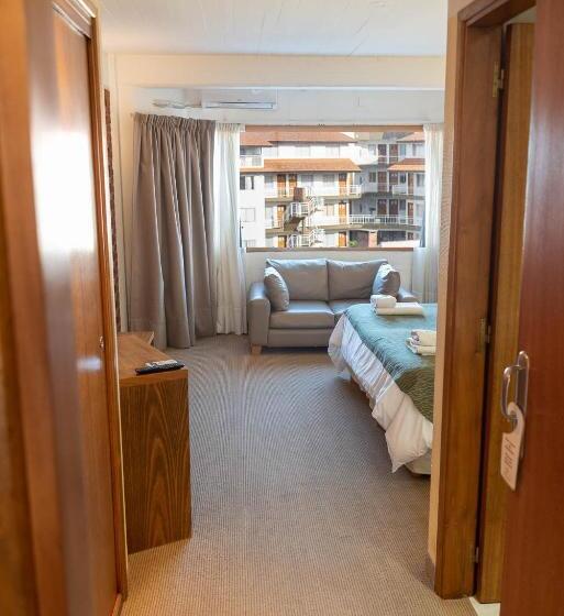 StandaardKamer, Fonte Arcada