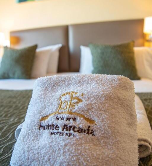 스탠다드 룸 킹사이즈 침대, Fonte Arcada