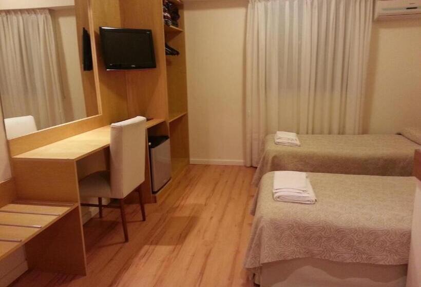 Номер Стандарт Трехместный, Grand