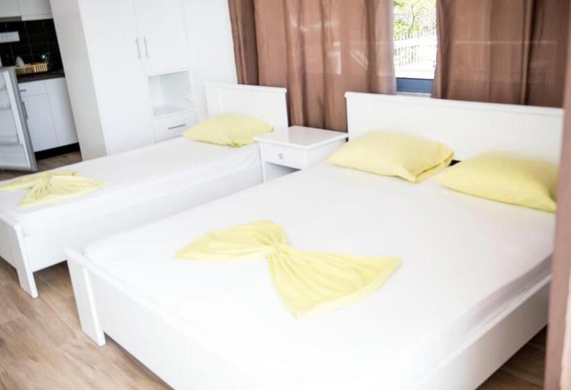 Triple Room Sea View, Heaven Beach Sarandë