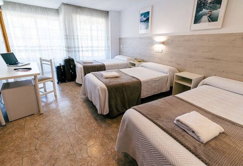 اتاق استاندارد سه نفره, Hostal Gran Vía