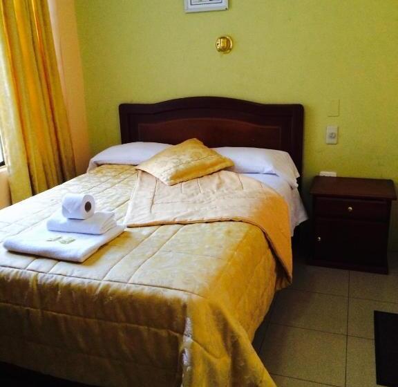 Standardrum, Hostal Grand Rio