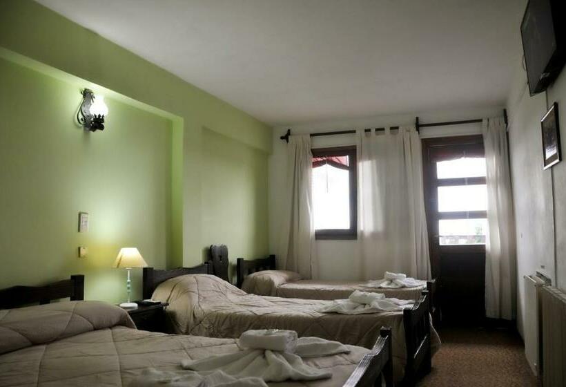 غرفة قياسية رباعية مزودة بشُرفة, Panorama