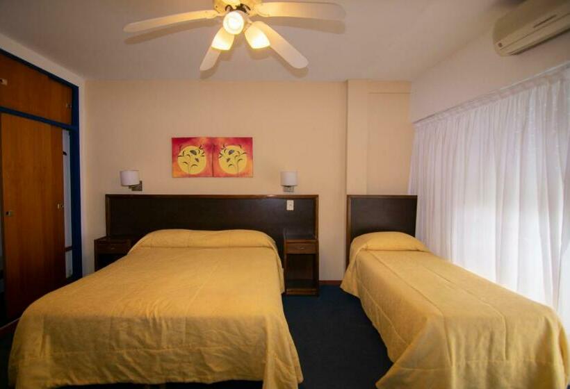 Трехместный Номер Superior, Playa