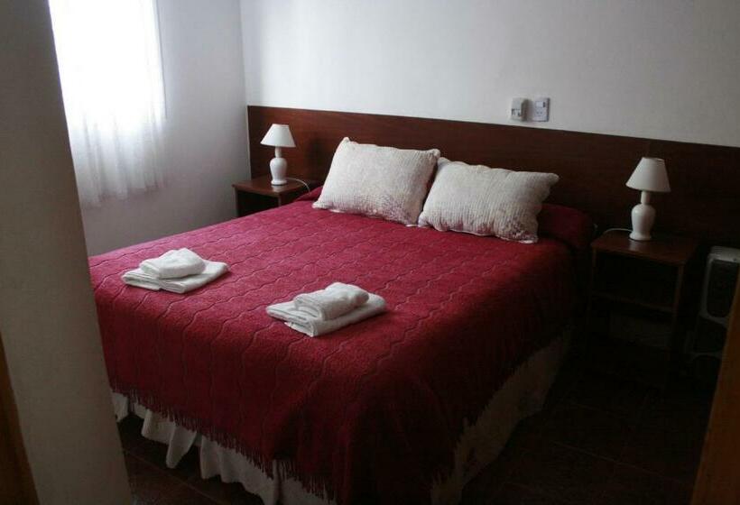 اتاق استاندارد چهار تخته, Posada Del Lago