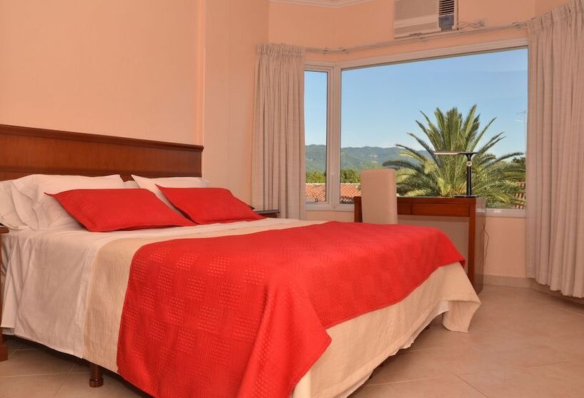 수피리어 룸, Realnoa