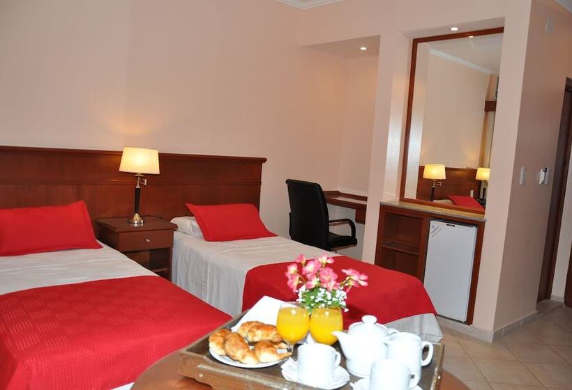 수피리어 트리플 룸, Realnoa