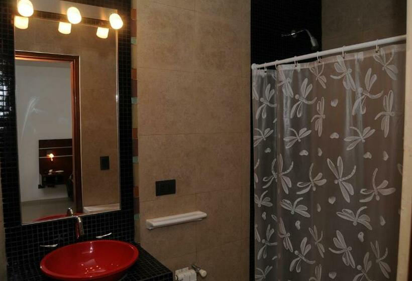 غرفة قياسية رباعية, Ritz